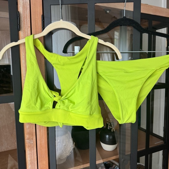 L*Space reversible bikini set ribbed camacho bottoms low rise tie top tara top - Picture 16 of 16